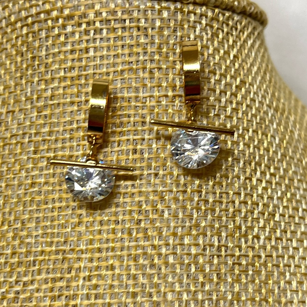 Earrings, NIP, CZ round faceted stone, 14TKGold that has reddish tone, .75 long